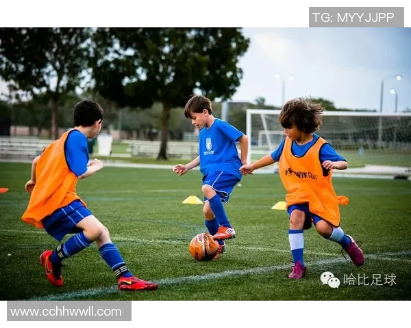 重庆足球队与广州足球队赛后复盘分析双方战术意识与表现差异