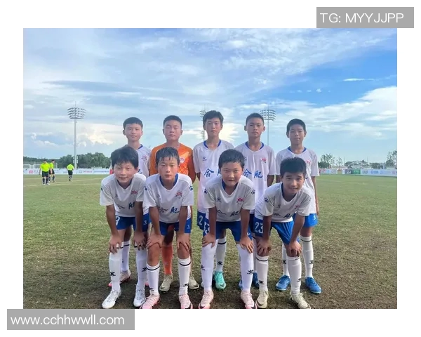 南京足球队荣登足球节奏排行榜第三名展现强劲实力与团队合作精神